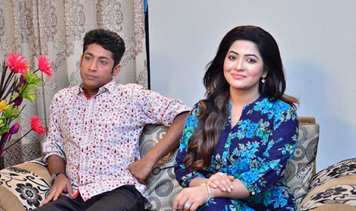 ‘এই জোছনায়’ নাটকে রওনক-পিয়া