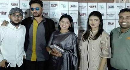 কলকাতায় অনুষ্ঠিত হলো ‘ডুব’র প্রিমিয়ার