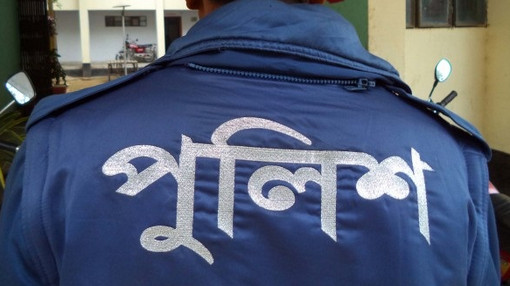 কক্সবাজারে ৭ ডিবি পুলিশ আটকের পর এবার এসআই আতিকের কুকর্ম ফাঁস ·