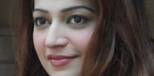 যে ৮টি ইশারায় বুঝবেন নারী সহবাস করতে প্রচন্ড আগ্রহী আপনার সাথে