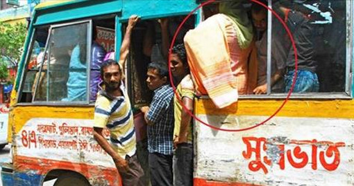 শরীরের স্পর্শকাতর স্থানে হাত বুলাতে থাকলো