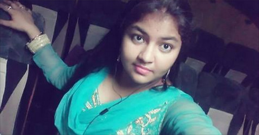 মেয়েদের যে জায়গাটিতে স্পর্শ করলে তারা নিয়ন্ত্রণ হারিয়ে ফেলে