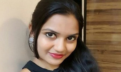 মেয়েদের এমন একটা জায়গা আছে যে, সেখানে হাত দিলে আপনাকে সহবাস করতে বাদ্ধ হবে। ছেলেরা জেনে নিন