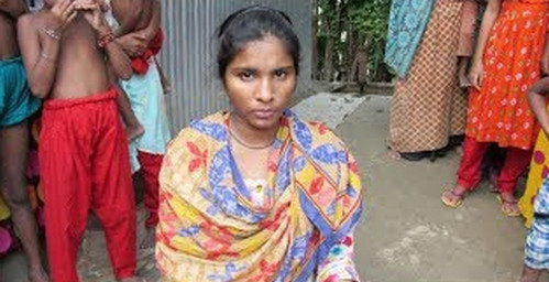 পরকীয়া প্রেমিকের সাথে চাচির অসামাজিক কাজ দেখে ফেলার জন্য হত্যা হল ১৩ বছরের ভাতিজি