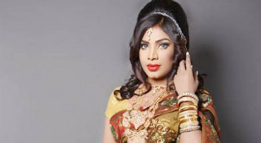 রেশমি আলমের যে খোলামেলা ভিডিও ফেসবুক দুনিয়া কাপাল।। আপনিও দেখুন।।