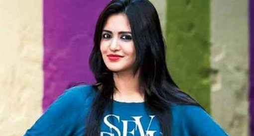 কে এই বাঙ্গালী মেয়ে যে কিনা হতে চান সানি লিওন!