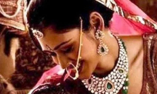 এক রাতের জন্য ২৫ হাজার থেকে ২ লক্ষ টাকায় বিয়ে, তারপর ফিরে যান আগের স্বামীর কাছে