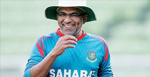 যে কারণে পদত্যাগ করেছে চন্ডিকা হাথুরুসিংহ