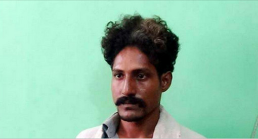 নিজের শিশু কন্যাকে দিনের পর দিন বন্ধুকে নিয়ে ধর্ষণ!