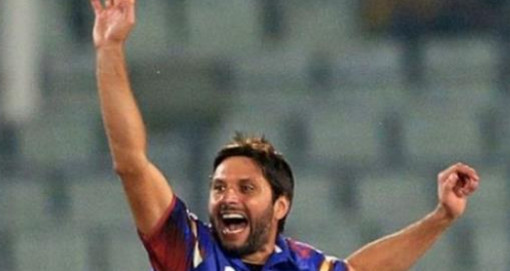 ১০ম উইকেটে জুটি রেকর্ড ৪৮ রানের পার্টনারশিপ
