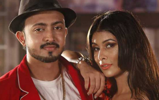 টয়াকে নিয়ে প্রকাশ হল কাজী শুভর সুন্দরী