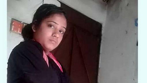সহবাসের সময় ৭ টি কথায় স্ত্রীরা অধিক উত্তেজিত হয়ে যায়।যার ফলে স্ত্রীরা অধিক সুখী হয়।দেখুন ভি ডিও।