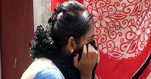 আমাগো শরীর ছুঁতে মানা নেই, লাশ ছুঁতে মানা ! পতিতা নীলা যা বলে কাদিয়ে দিলেন সবাইকে…