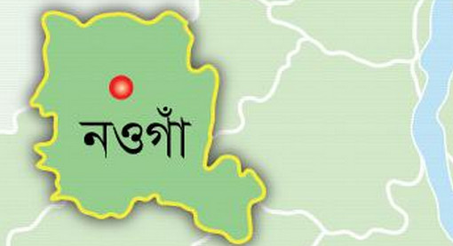 নওগাঁরয় শিকলবন্দি এক মা, সন্তানরা কেন এই কাজ করল!