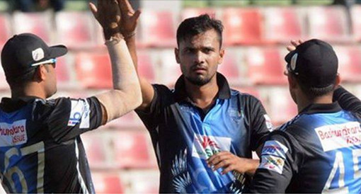 ঢাকাকে অলআউট করে নাটকীয় জয় পেল মাশরাফির রংপুর!