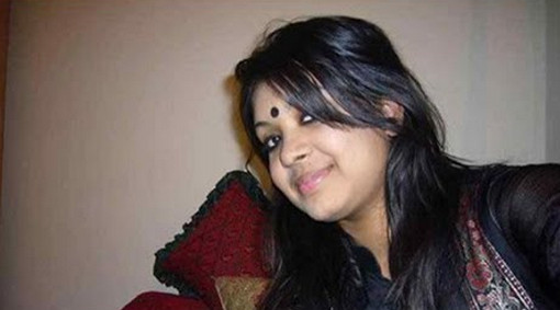 সহবাসে স্ত্রীকে হার মানাতে চান? বিছানায় ঝর তুলতে শিখে নিন কিছু গোপন কৌশল।(ভিডিও সহ)