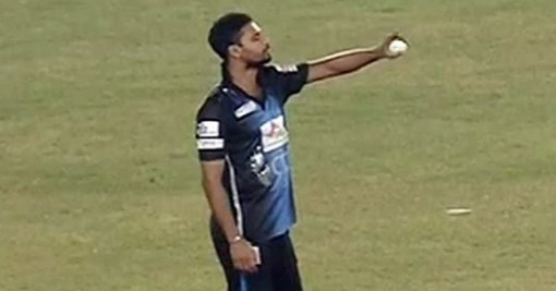 টস জিতে রংপুর রাইডার্সের ফিল্ডিংয়ের সিদ্ধান্ত