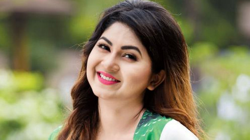 সংসার ভেঙে বাংলাদেশী যে সুন্দরীরা এখন সিঙ্গেল