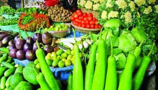 বাজারে প্রচুর শীতকালীন সবজী: মূল্য আকাশ ছোঁয়া