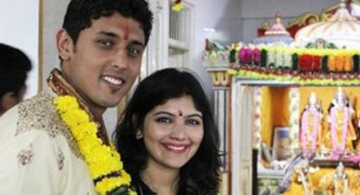 হিন্দু প্রেমিকার সাথে চারবার মালা বদল করলেন এই মুসলিম যুবক!