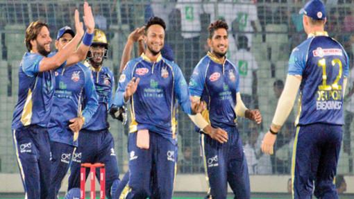 লুইস এর ঝড়ে ঢাকার বিশাল জয়
