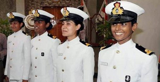 এবার যুদ্ধজাহাজে ফাইটার পাইলট