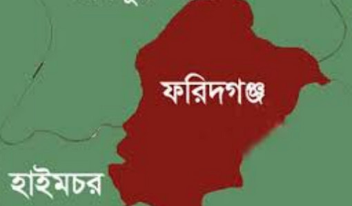 জনসম্মুখে শিক্ষককে ইচ্ছেমতো জুতাপেটা করলো ছাত্রী জানুন বিস্তারিত