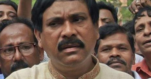 আত্মসমর্পণের নির্দেশ মেয়র সাক্কুকে