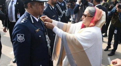 শেখ নাজমুল:চতুর্থবারের মতো সর্বোচ্চ পুলিশ পদক পেলেন