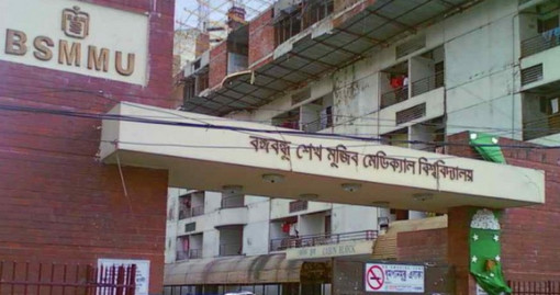 আমি তোমার ডাক্তার, আমার কাজই হচ্ছে এগুলা করা!