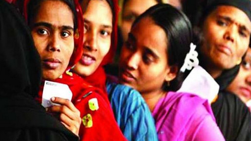 ভয়ংকর সে কাহিনী সৌদি থেকে চার দিনে ৩০০ নারী শ্রমিক দেশে ফিরে এলেন…
