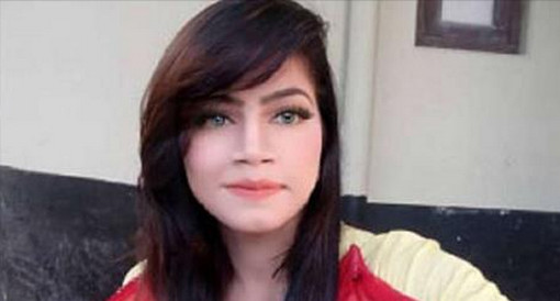 রাজশাহীতে কলেজছাত্রীর মৃত্যু, শরীরে মদের গন্ধ পড়ুন বিস্তারিত…