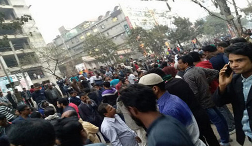 আইভী-শামীম সমর্থকদের মধ্যে তুমুল মারামারি, আহত অর্ধশত