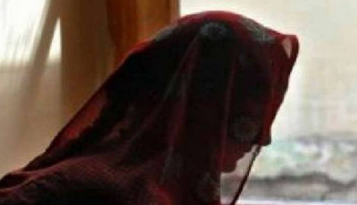 বরিশালে ঘুমাতে এসে চাচিকে ধর্ষণ করল ভাতিজা, ভিডিও ভাইরাল... (ভিডিও সহ)