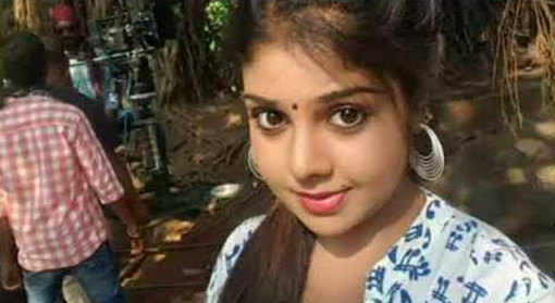যুবক ছেলে ও বিবাহিতরা দেখুন পিরিয়ডের কত দিন আগে বা পরে ওটা ছাড়া মিলন করা যায়? জেনে নিন সঠিক তথ্য (ভিডিও সহ)