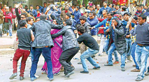 আইভীর মানবঢালে আবারও ঠেকলেন শামীম ওসমান