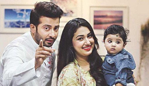 চপে পড়ে এবার সাকিব সাবার সামনে ফাঁস করে দিল অপু বিশ্বাসের গোপন ভিডিও। দেখুন ভিডিও।।