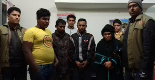 পতিতালয়ে ডিবির অভিযান, দশম শ্রেনীর এক ছাত্রী উদ্ধার!