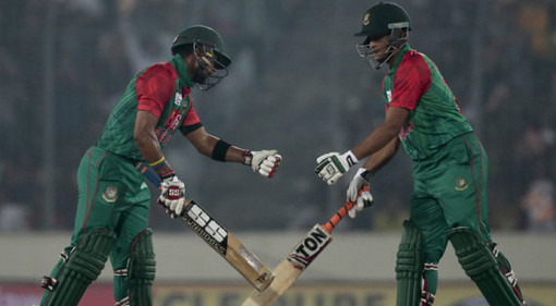 পর পর ৫ উইকেট হারিয়ে ছন্নছাড়া বাংলাদেশ ম্যাচ খেলাটি সরাসরি দেখুন (Live)