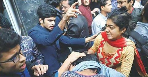 সেই ছাত্রলীগ নেত্রী শায়লা যা লিখলেন তার ফেসবুকে!