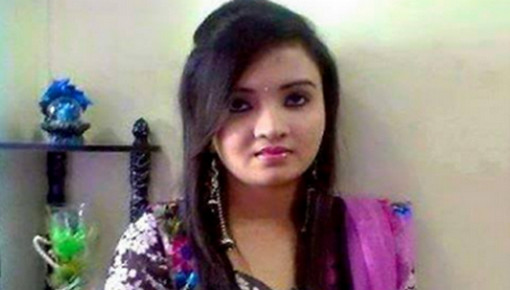 মেয়েদের কিভাবে আদর করলে দ্রুত পতন হয়ে যায়!-শুনুন ডাক্তারের কাছ থেকে। (ভিডিও সহ)
