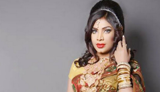 এবারও সেই রেশমি আলম, এ কোন ধরনের ভিডিও দেখুন ( ভিডিও সহ )