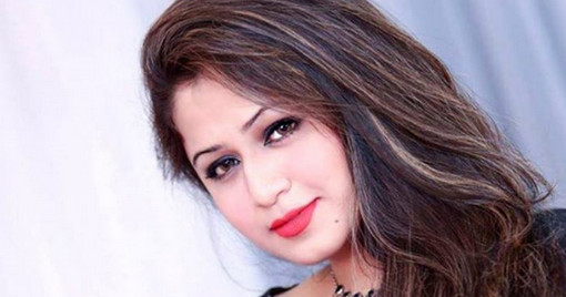 হঠাৎ করে এ কী ঘোষণা দিয়ে দিলেন ফারিয়া