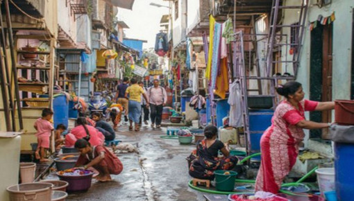 ২০০০ টাকায় বস্তিতে কাটানো যাবে এক রাত!