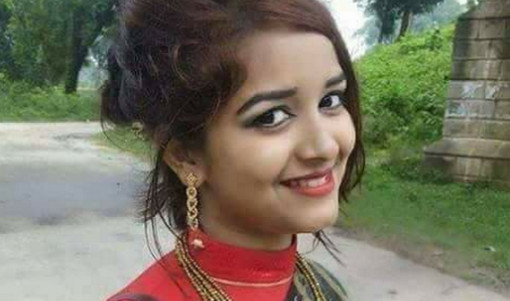 যে সাত কারনে বয়সে বড় মহিলাদের দিকে আকর্ষন বেশি যুবকদের