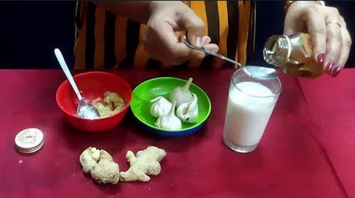 দুধের সাথে যা খেলে ১ ঘন্টা সহবাস করতে পারবেন আপনার স্ত্রীর সাথে, বিছনায় ঝড় তুলতে পারবেন, দেখুন কি খাবেন...(ভিডিও সহ)