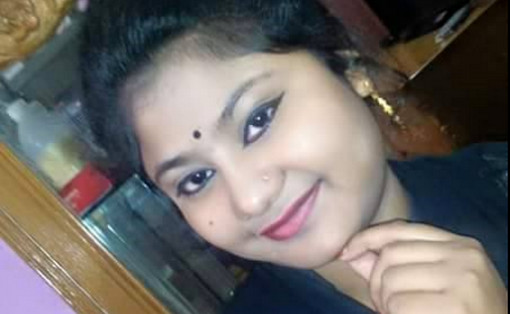 স্ত্রীর স্তন খাওয়া স্বামীর জন্য ...।। লজ্জা নয় জানতে হবে !! (ভিডিও সহ)