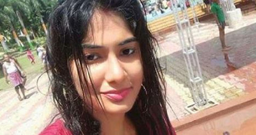 স্বামীর মদতে ফেসবুকে বন্ধুত্বের ফাঁদ পেতে টাকা উপার্জনের জন্য পতিতাবৃত্তি!