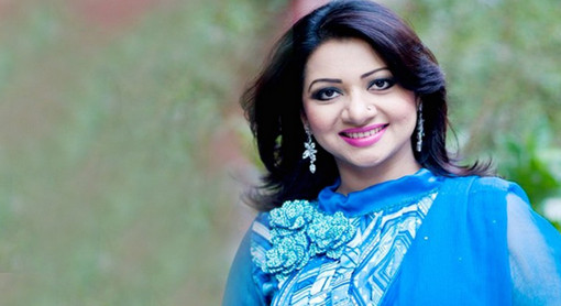 নতুন ভিডিও নিয়ে আঁখি