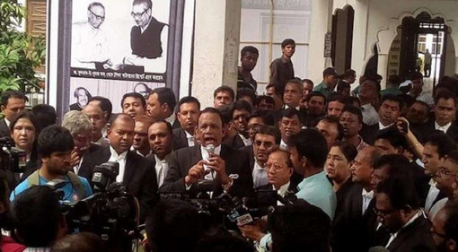 ‘খালেদার রায়ের কপি আটকে দেয়া হয়েছে’ কিন্তু কেন...(জানুন বিস্তারিত)